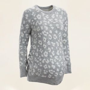 NWT Old navy Maternity leopard print sweater, M